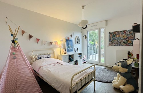 Meudon Apartment | Luxury apartment with TERRACE and view of Paris EIFFEL TOWER, calm and greenery