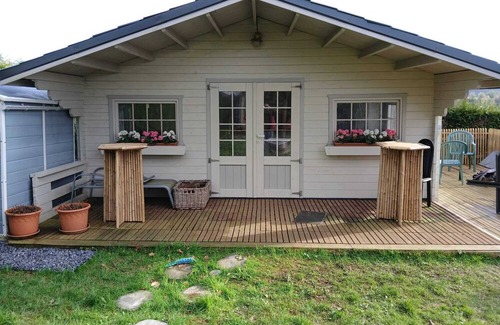 Ethe Apartment | Homerez - Studio for 4 ppl. with swimming-pool, jacuzzi and garden at Virton