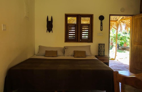 Treasure Beach Villa | Kudehya "Simple, Natural, Ital" Experience the old Jamaican way-slow & authentic