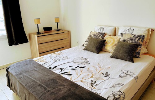 Saint-Denis Apartment | Beau T3 Spacieux et Lumineux Proche du Centre de Saint-denis