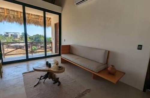 Barra de Colotepec Apartment | Seaview Penthouse; hot tub, pool