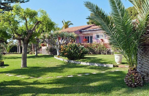 Brucoli House | Holiday house Augusta for 1 - 12 persons with 5 bedrooms - Holiday home