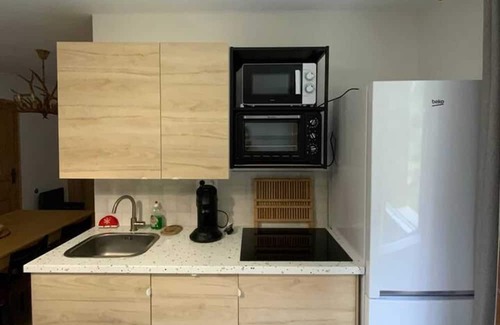 Saint-Michel-de-Maurienne Apartment | Homerez - Beautiful appartement for 8 ppl. at Saint-Michel-de-Maurienne