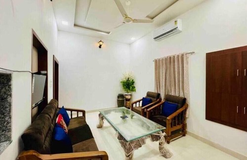 Gayariawas Villa | Charming villa with2 bedrooms, a private pool and Wi-Fi, AC in welcoming Udaipur