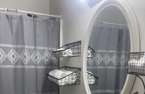 Durant Cottage | A Cozy Cottage in Durant, Oklahoma. Comfortable, clean & conveniently located!