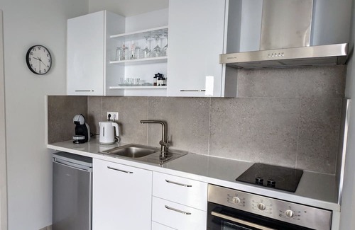 Spata-Artemida Apartment | Vasiliki Studio, close to airport and expo metropolitan, seaview