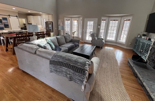 Blacksburg House | This house is a 4 bedroom(s), 4.5 bathrooms, located in Blacksburg, VA.