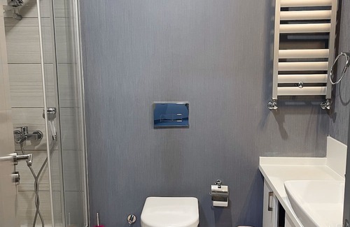 Kartal Condo | Spacious condo with skyline view