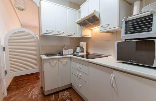 Arenales del Sol Apartment | Rentafive - Primera Línea - Arenales - Casa Pilar