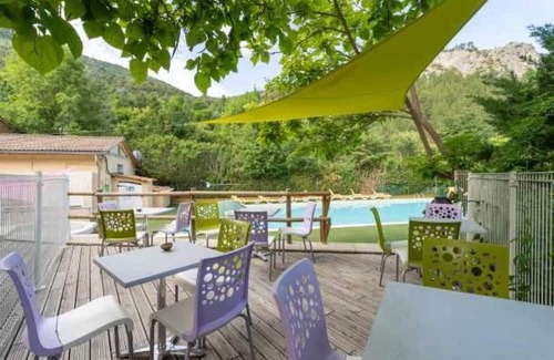 Orpierre House | Camping 4 étoiles - Piscine - eeeaeg