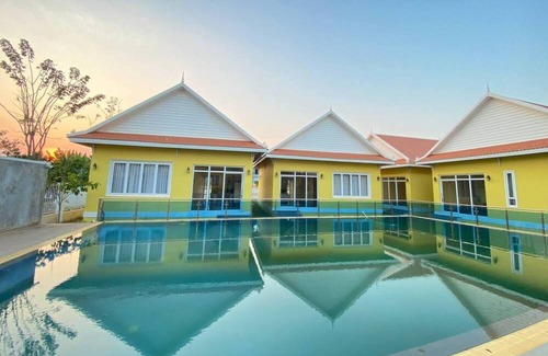 Siem Reap Villa | Private Home with Twin King Bed