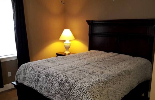 Mid-City Cabin | ✨💥CLOSE 2 FQ!❤️\ SLEEPS 4 W/ W+D