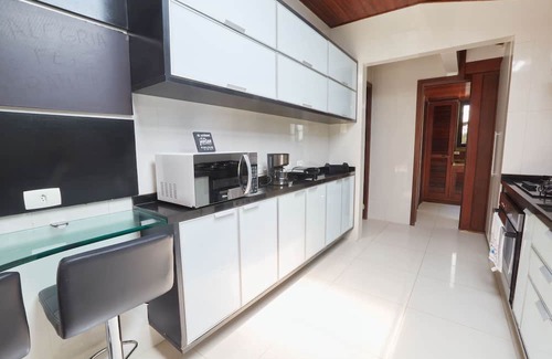 Itacoatiara House | Precious in Niterói with sea view | Casa Luxo