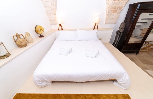 Old Town Cisternino Apartment | Dimora del Vico | Exclusive Terrace with View