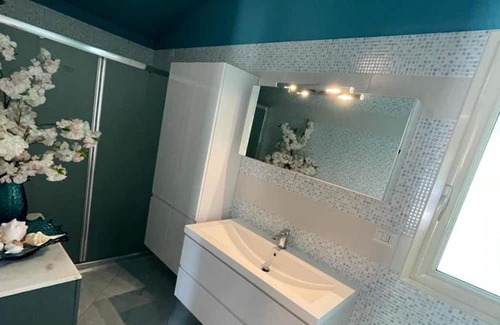 Corigliano D'Otranto House | Holiday Home 'Dependance Paloma' with Shared Pool, Wi-Fi and Air Conditioning