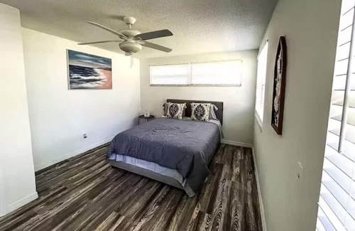 Marthas Vineyard Apartment | Comfy Unit near Port R Beaches/ Adv. Park/