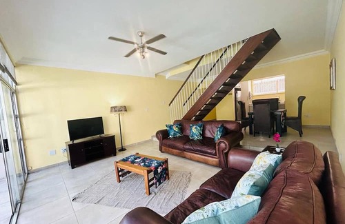 Three Rivers Apartment | Ripplewood - Entire Condo in Vereeniging