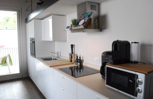 Gaino Apartment | Apartment 'Franka' with Lake View, Shared Garden and Wi-Fi