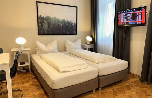 Rudolfsheim-Funfhaus Apartment | Studio Apartment 'Design Europa Apartment' with Wi-Fi and Air Conditioning