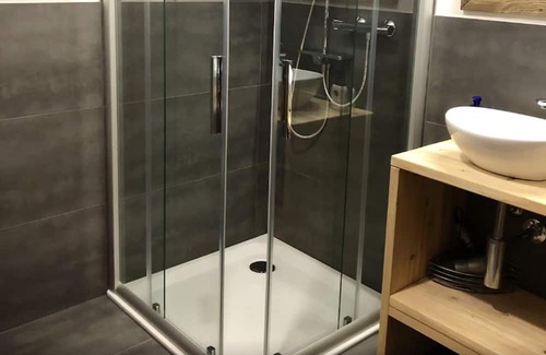 Mase Ski Chalet | Homerez - Beautiful chalet for 6 ppl. with garden and terrace at Mont-Noble