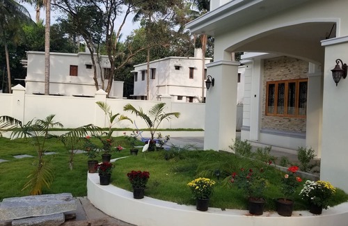 Thalassery House | 4 Bedroom colonial house near Kannur airport. 15 minutes drive from the airport.