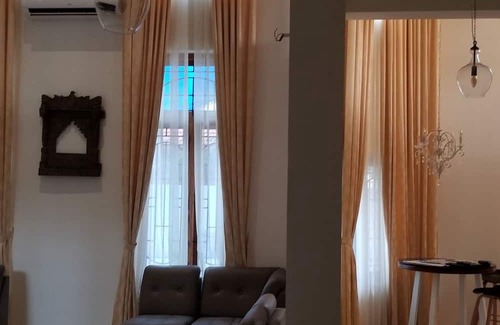 Thalassery House | 4 Bedroom colonial house near Kannur airport. 15 minutes drive from the airport.