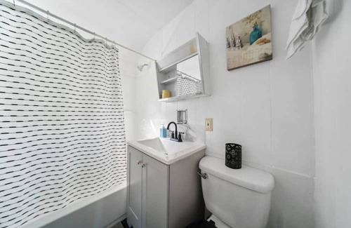 Euclid House | Euclid and Babbit Road 3 b 2 b