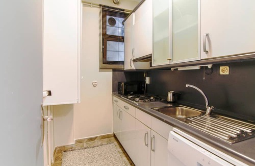 Bebek Apartment | Modern Flat with Sea View in Bebek