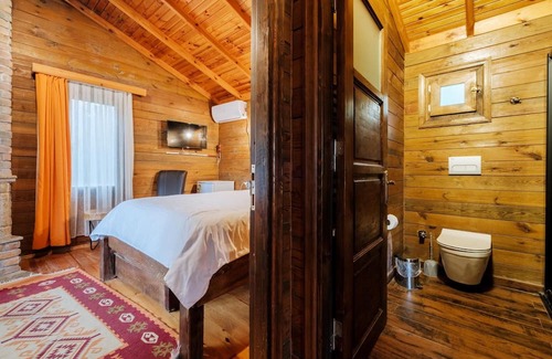 Altinova House | Serene Bungalow w Garden in Nature