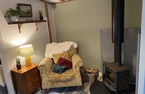 Worth Cabin | Private and secluded Cabin in Rowfant