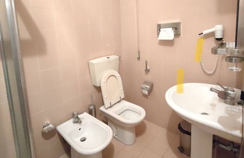 Cento Hotel | hotel sushi ORO