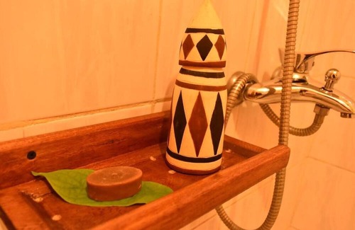 Ruhengeri Bed & Breakfast | Amahoro Guest House - Triple Room With Shared Bathroom