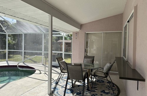 Overbrook Gardens House | "Charming 3-Bed, 2-Bath Furnished Pool Home in Sarasota - 2227 Sq Ft of Comfort