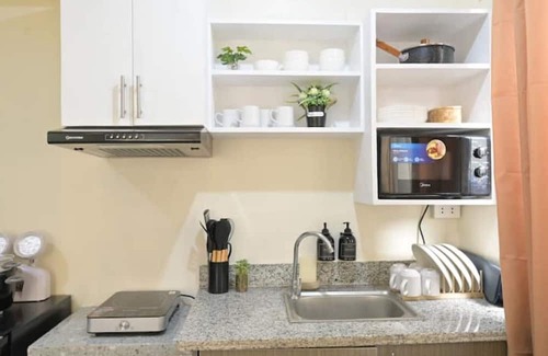 Dumaguete House | Hyacinth by Elle's Place near Dumaguete Airport (2BR with Kitchen)