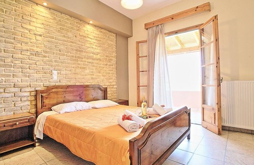 Almiros Beach Apartment | Amarylis Apartment in Corfu