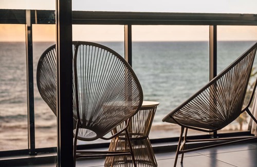 Cruz das Almas RV Rental | Loft Novo com Vista Para o mar