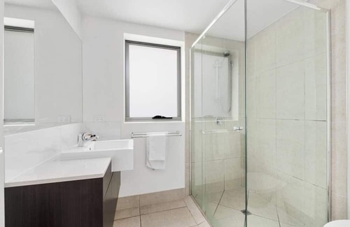 Birtinya Apartment | Sunshine coast 2 bedroom