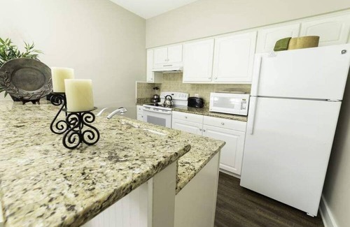 Lackey Cottage | Availability for all Kings Creek Spinnaker properties, Kings Mill CC Cottages.