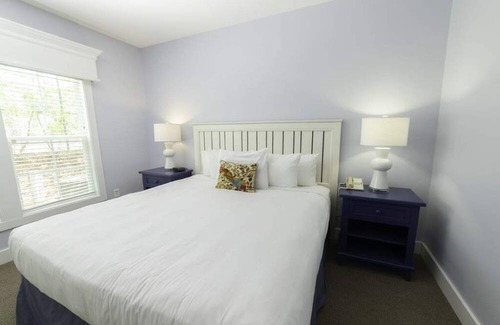 Lackey Cottage | Availability for all Kings Creek Spinnaker properties, Kings Mill CC Cottages.