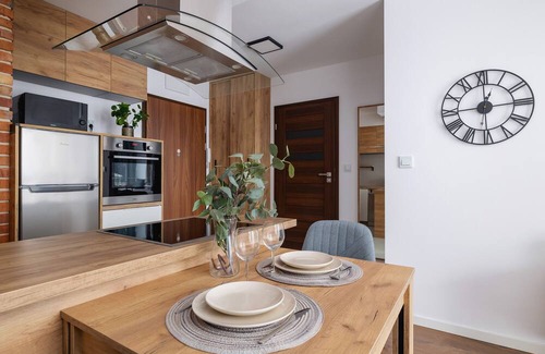 Czyzyny Apartment | Elegant Apartment Kraków by Renters