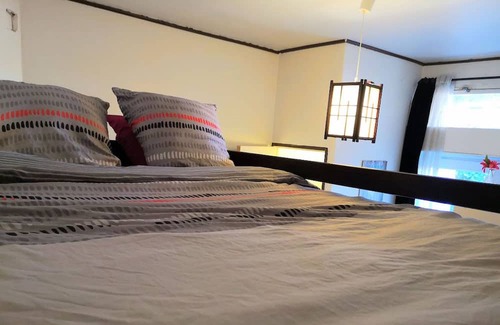 Route d'Arles Apartment | Apartment 'Le Petit Studio De Nîmes' with Shared Terrace, Wi-Fi and Air Conditioning