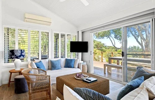 Killcare Heights House | Driftwood, Killcare Heights