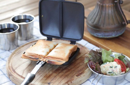 Kushima Cabin | Hiheen Uma Kuiku room / Kushima Miyazaki