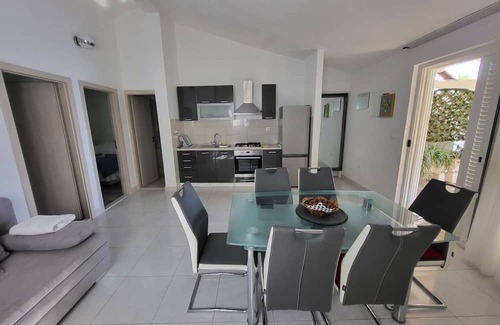 Bogomolje Apartment | Apartment Hidden gem - beachfront: A3 Vedrana (4+2) - Bogomolje, Island Hvar, Croatia