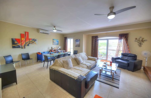 Qala Apartment | Apartment With Pool-hosted by Sweetstay