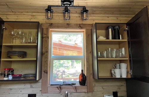 Okanagan-Similkameen Cabin | Osprey Lake Caboose beside the Kettle Valley Railway and 2 mins from Osprey Lake