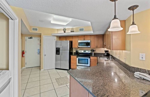 Orange Beach Condo | Beachfront|Amazing Views|Indoor Pool|7th Floor