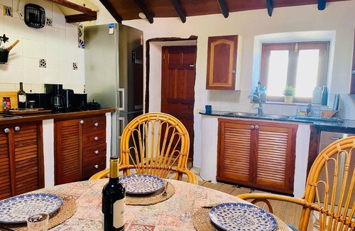 El Tanque House | Finca with jacuzzi and sea views