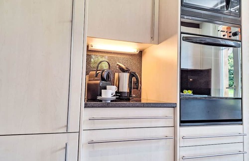 Niederried bei Interlaken House | Nice apartment in villa for 4 guests with WIFI, TV, balcony and panoramic view