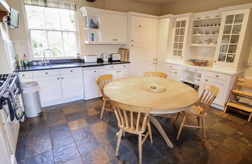 Ruskington House | HOLME FARM, pet friendly, with a garden in Ruskington